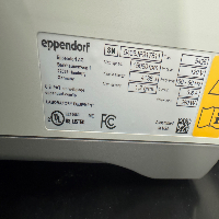 Eppendorf 5425 Centrifuge image 1